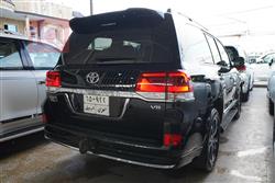 تۆیۆتا لاند کروزەر
